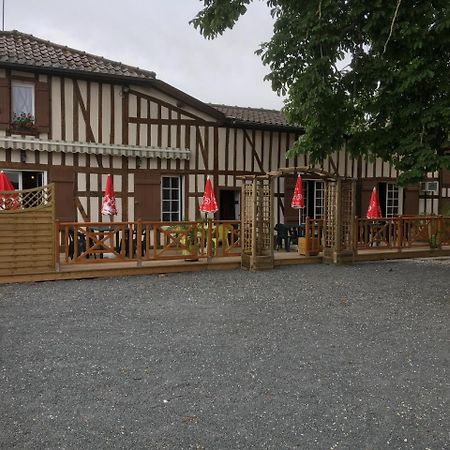 La Petite Auberge Chatelraould-Saint-Louvent Zewnętrze zdjęcie